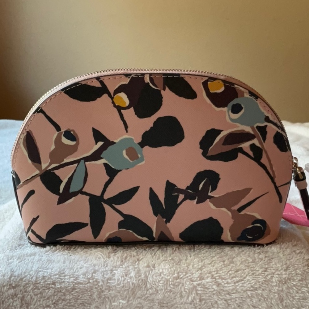 ♠️💄 KATE SPADE MEDIUM DOME COSMETIC CASE NWT♠️💄 - Picture 3 of 8